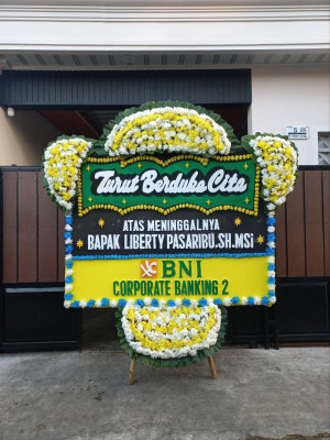Papan Bunga Duka di Iwaka